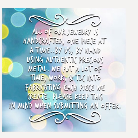 Medium/Mid Sized Classic Wire Hoop Earrings - Picture 13 of 14